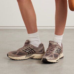 Nike Women's Air Pegasus 2005 C.O.R. Mink Brown Leather size 6